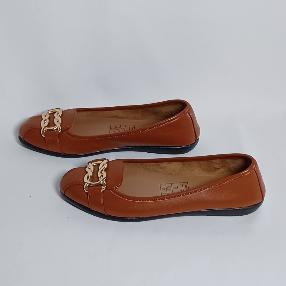 Aerosoles Bia Ballet Flats Women 7.5 Tan Leather Gold Chain Link Loafer Slip On - Picture 3 of 6